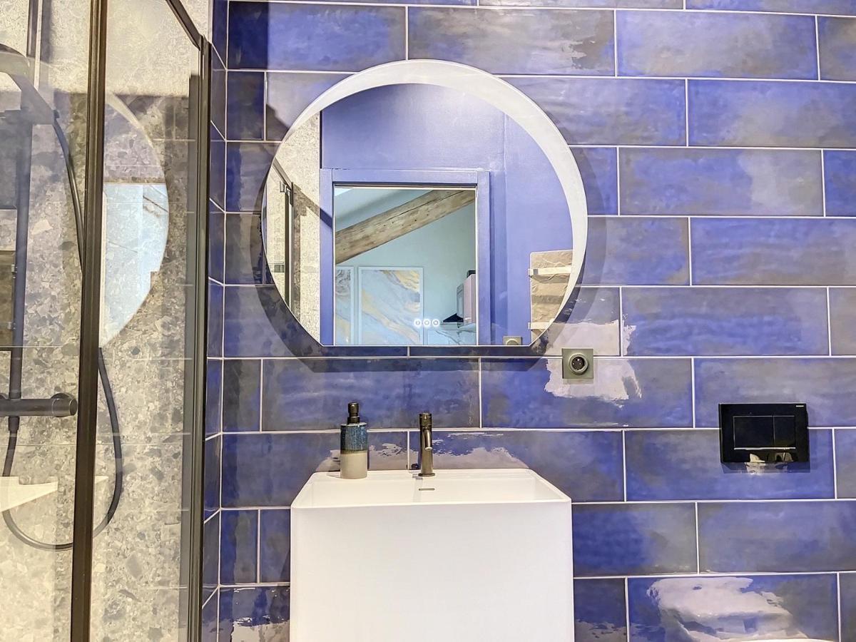 Cocon Blanc Calin Avec Jacuzzi Privatif - Loveroom Insolite Saint-Etienne  Exterior photo